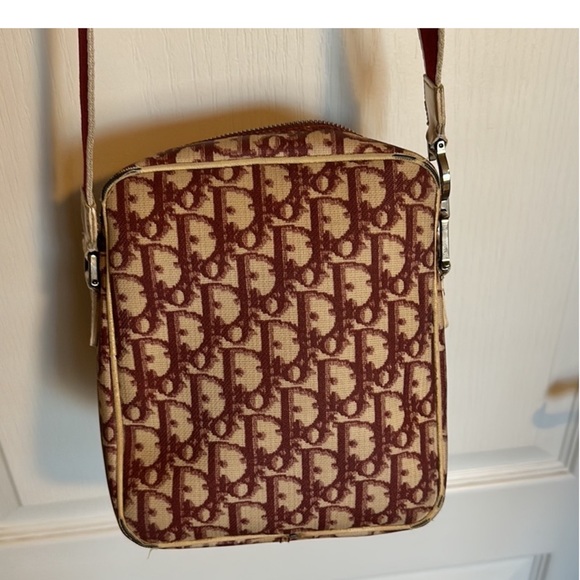 DIOR ♥️ Red trotter crossbody Classic Vintage adjustable web strap Authentic ♥️ - Picture 4 of 11